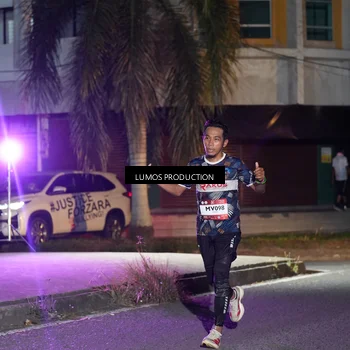 Runner Photo 7973335