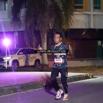 Runner Photo 7973344
