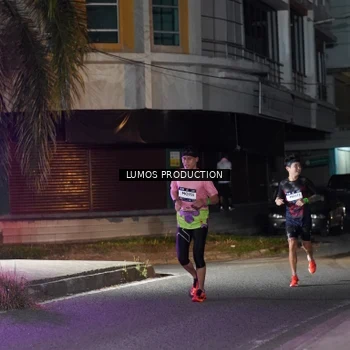 Runner Photo 7973365