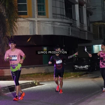 Runner Photo 7973372