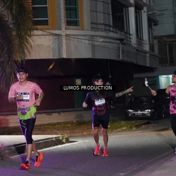 Runner Photo 7973373