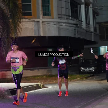 Runner Photo 7973375