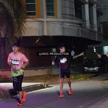 Runner Photo 7973378