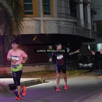 Runner Photo 7973381