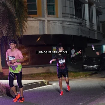 Runner Photo 7973382