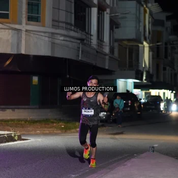 Runner Photo 7973436