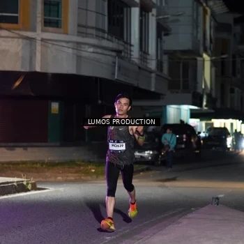 Runner Photo 7973444
