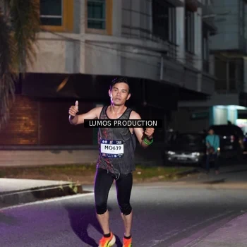 Runner Photo 7973458