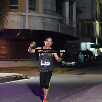 Runner Photo 7973459