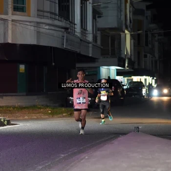 Runner Photo 7973525