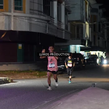 Runner Photo 7973533