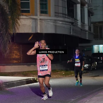 Runner Photo 7973562