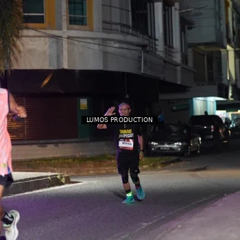 Runner Photo 7973565