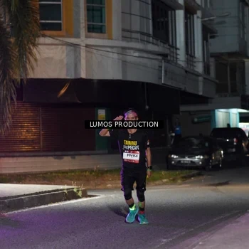 Runner Photo 7973574