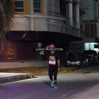 Runner Photo 7973576