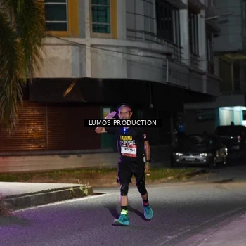 Runner Photo 7973579