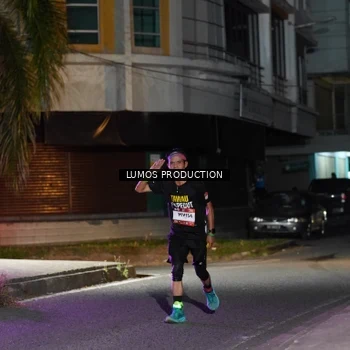 Runner Photo 7973582