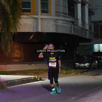 Runner Photo 7973584