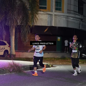 Runner Photo 7973711