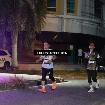 Runner Photo 7973713