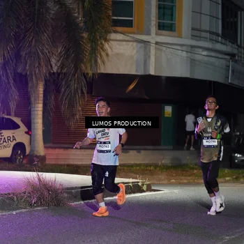Runner Photo 7973717