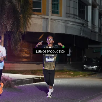 Runner Photo 7973722