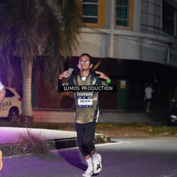 Runner Photo 7973738