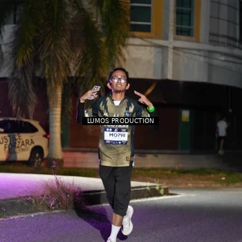 Runner Photo 7973742