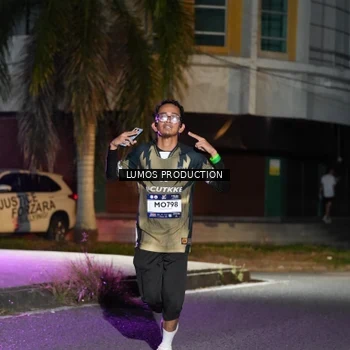 Runner Photo 7973743