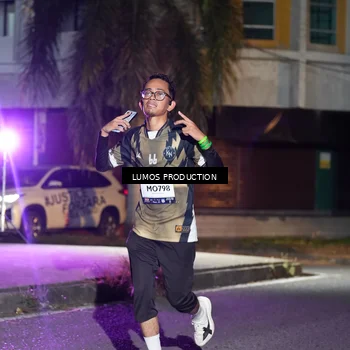 Runner Photo 7973752
