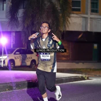 Runner Photo 7973753