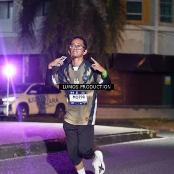 Runner Photo 7973757