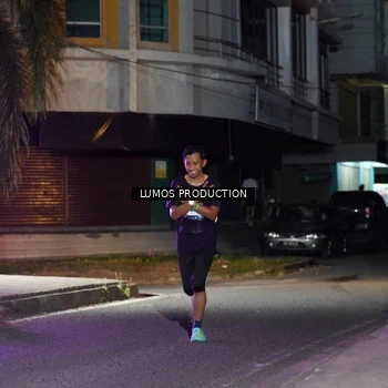 Runner Photo 7973768
