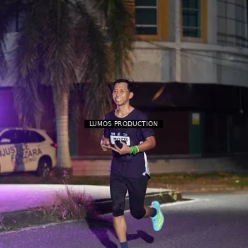 Runner Photo 7973790