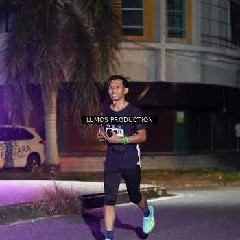 Runner Photo 7973796