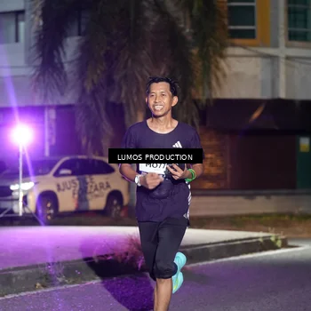 Runner Photo 7973800