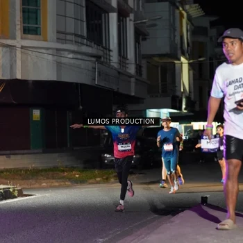 Runner Photo 7973815