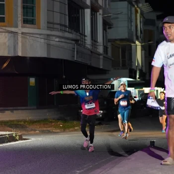 Runner Photo 7973821