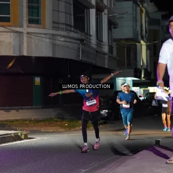 Runner Photo 7973822