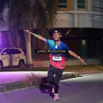 Runner Photo 7973853