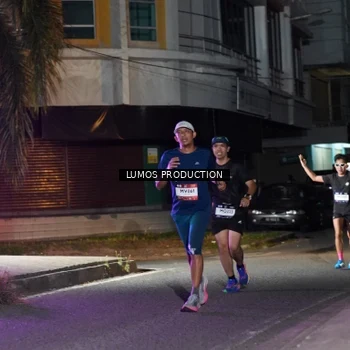 Runner Photo 7973864