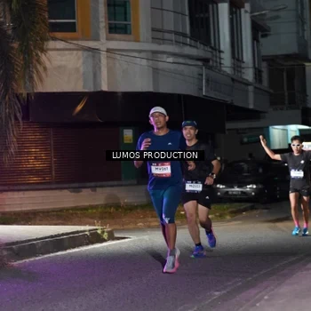 Runner Photo 7973865