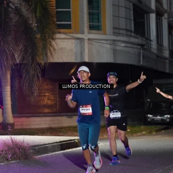 Runner Photo 7973884