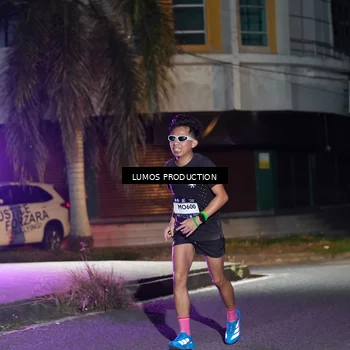 Runner Photo 7973915