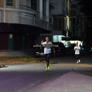 Runner Photo 7973949
