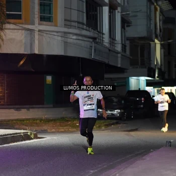 Runner Photo 7973958