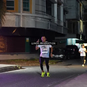 Runner Photo 7973964