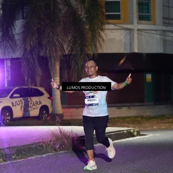 Runner Photo 7974010