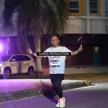 Runner Photo 7974016