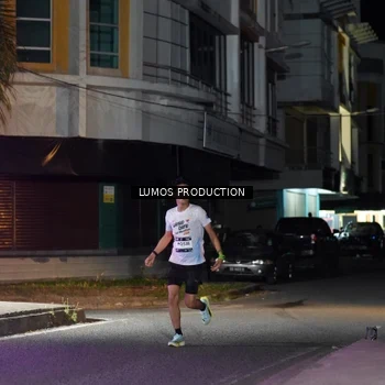 Runner Photo 7974033